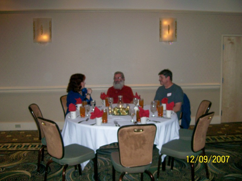 100-0383xmas7.jpg