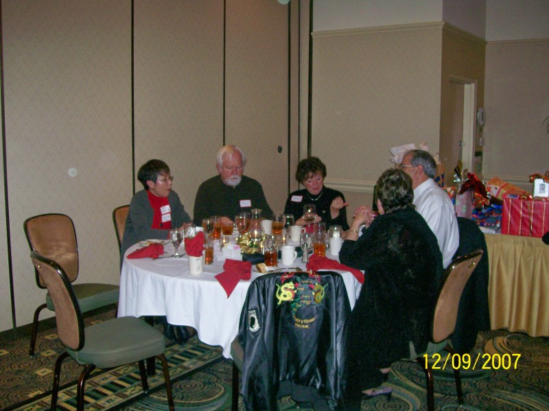 100-0395xmas7.jpg